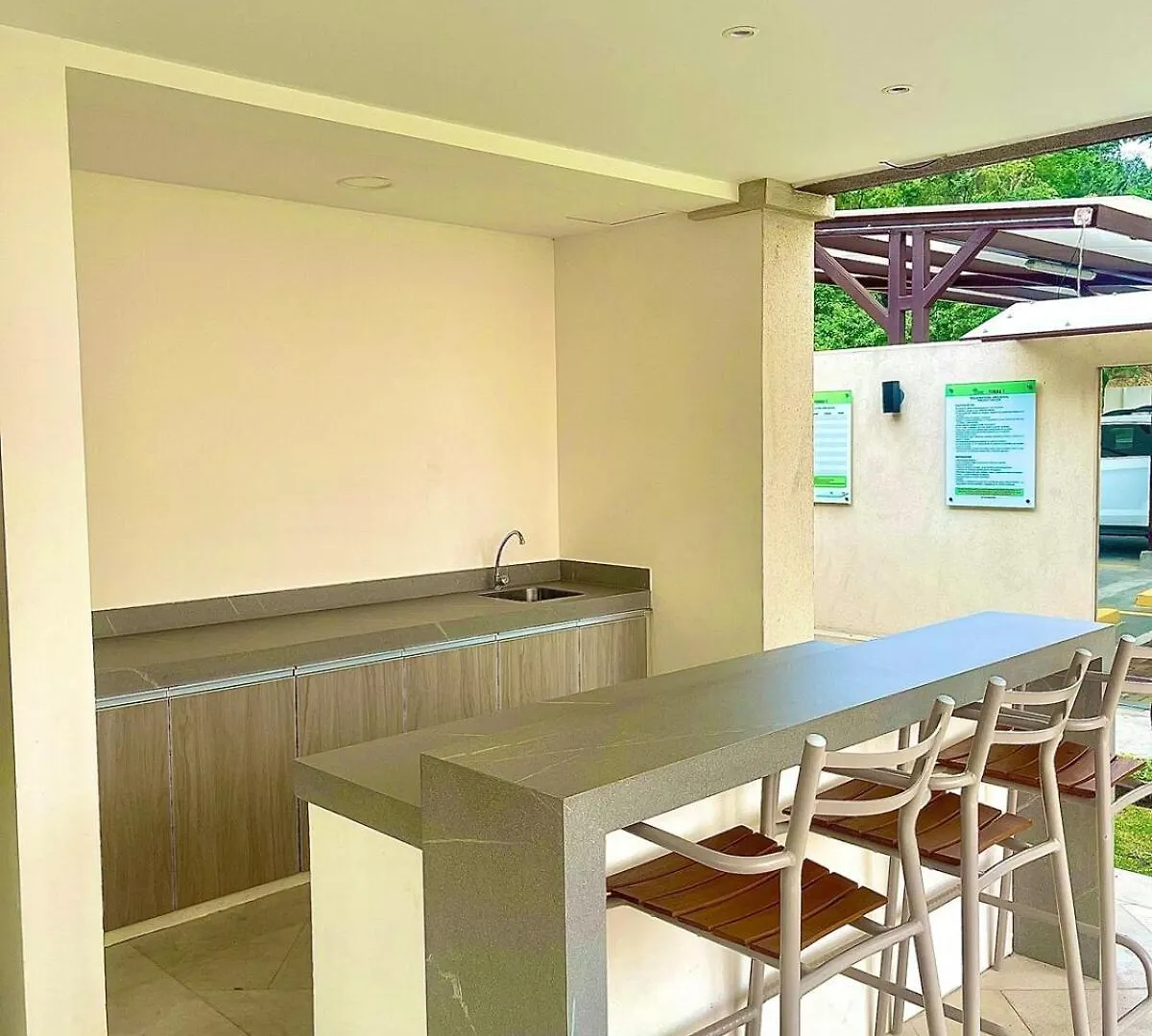グアヤキルDepartamento Con Vista Panoramica, Parqueo, Piscinaアパートメント 0*, グアヤキル